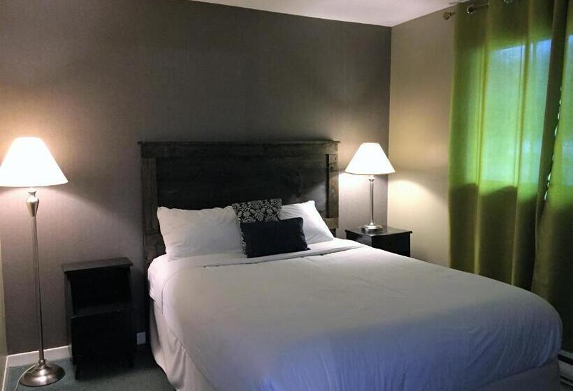 غرفة عائلية, Greenside Motel