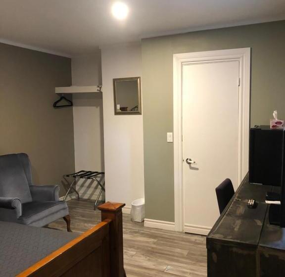 غرفة قياسية, Greenside Motel