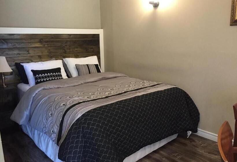 جناح, Greenside Motel