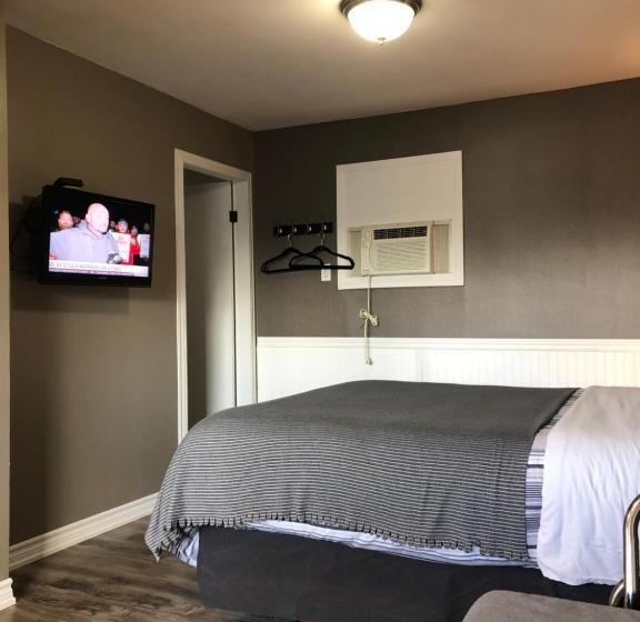 جناح, Greenside Motel