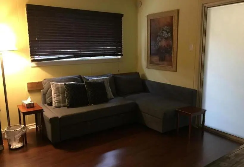 Deluxe-perhehuone, Greenside Motel