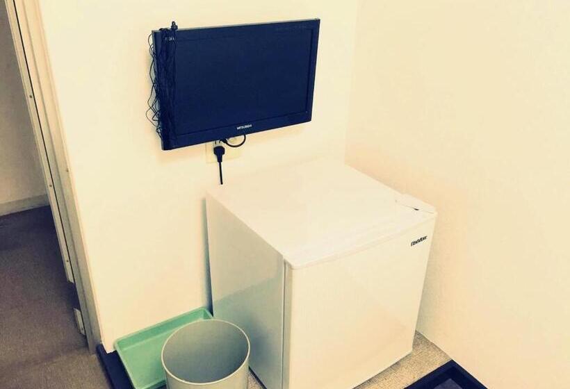 חדר אקונומי, Lucky