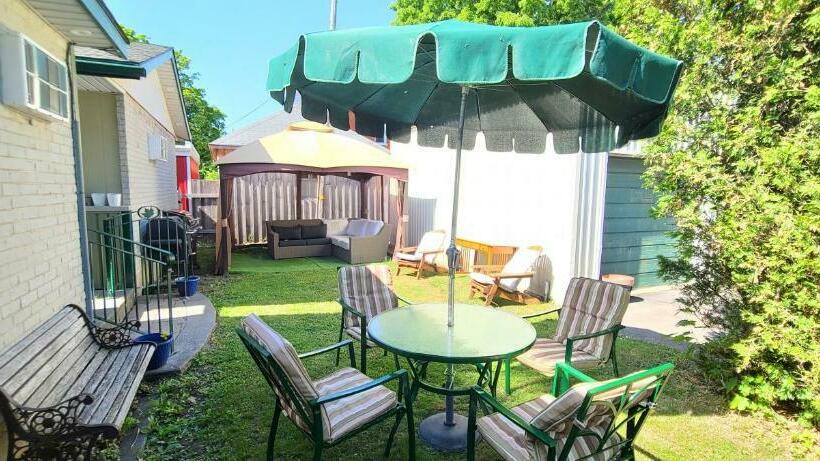 Номер Стандарт 2 Двуспальные Кровати, Maple Leaf Motel