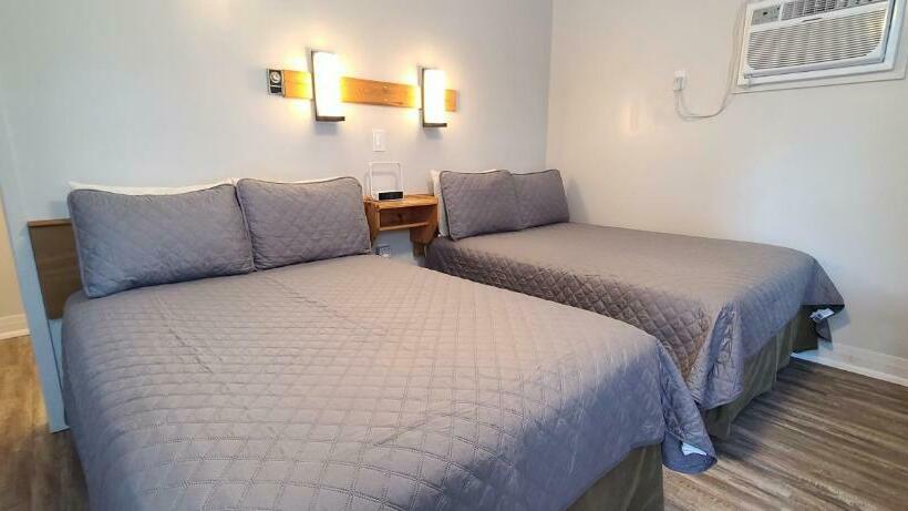 Standard Værelse 2 Dobbeltsenge, Maple Leaf Motel