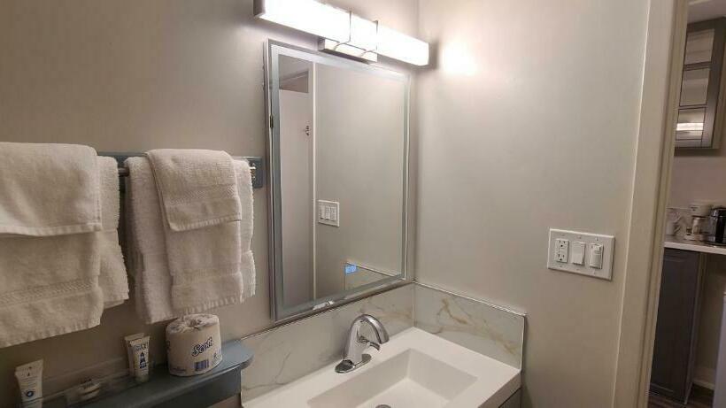 Standard Værelse 2 Dobbeltsenge, Maple Leaf Motel