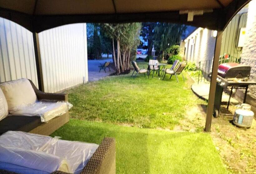 Standard Værelse 2 Dobbeltsenge, Maple Leaf Motel