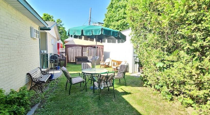 Standard Værelse 2 Dobbeltsenge, Maple Leaf Motel