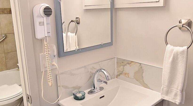 Standard Værelse 2 Dobbeltsenge, Maple Leaf Motel