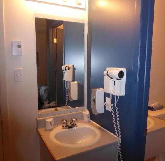 חדר אקונומי, Motel De L'anse A L'eau