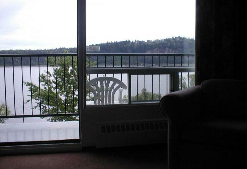 스탠다드 룸 강 전망, Motel Panoramique