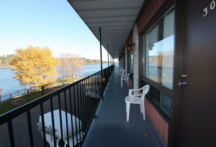 스탠다드 룸 강 전망, Motel Panoramique