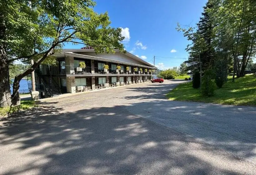 スタンダードルーム, Motel Panoramique