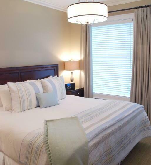 デラックスルーム, 124 On Queen Hotel & Spa