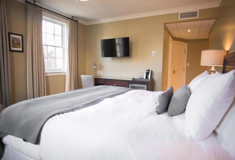 Номер Deluxe, 124 On Queen Hotel & Spa