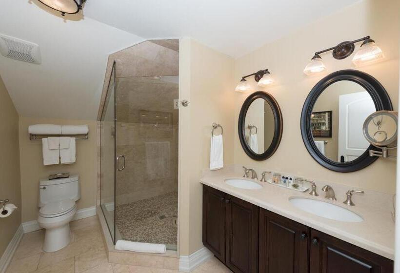 Студия Стандарт, 124 On Queen Hotel & Spa