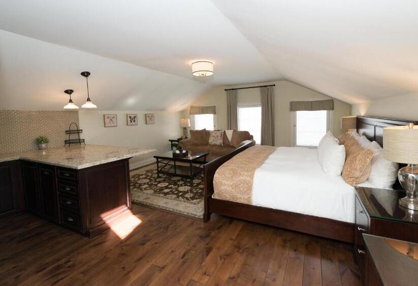 Студия Стандарт, 124 On Queen Hotel & Spa