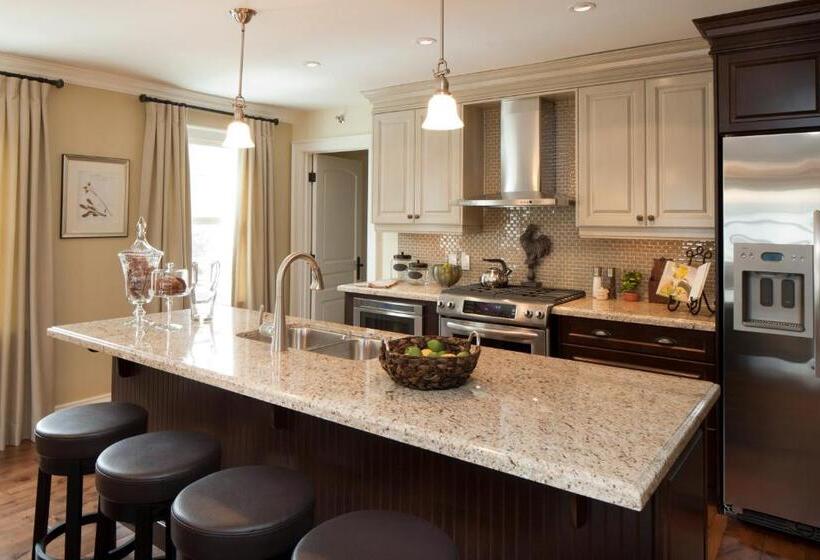 Вилла Premium 2 Спальни, 124 On Queen Hotel & Spa