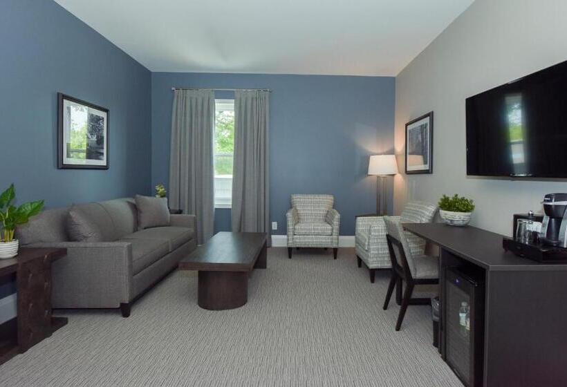 Студия Стандарт, 124 On Queen Hotel & Spa