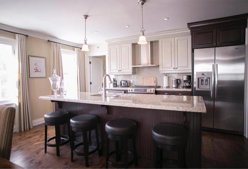 Вилла Premium 2 Спальни, 124 On Queen Hotel & Spa