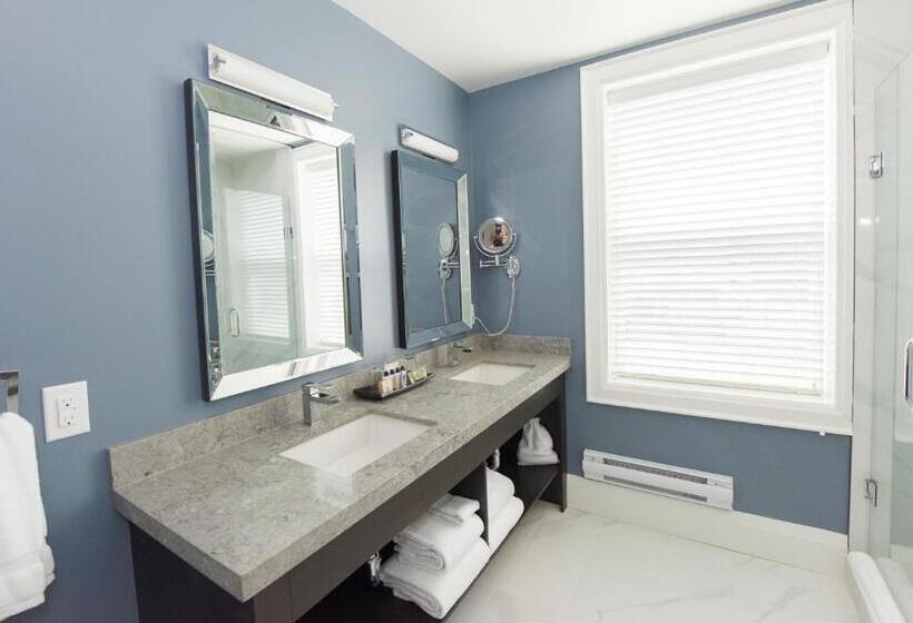 Студия Стандарт, 124 On Queen Hotel & Spa