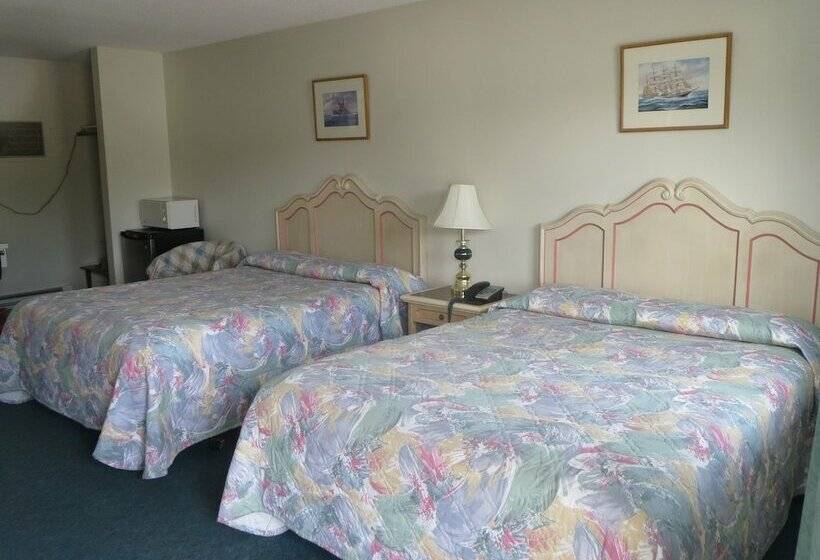带2个双人床的标准工作室, Round Up Motel