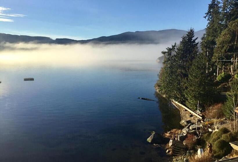 带大床的豪华间, The Tuwanek Hotel And Spa