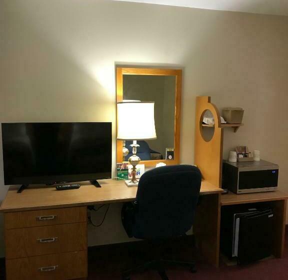 חדר סטנדרט, Trunk Road Motel