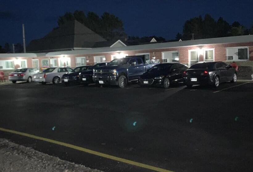 חדר סטנדרט, Trunk Road Motel