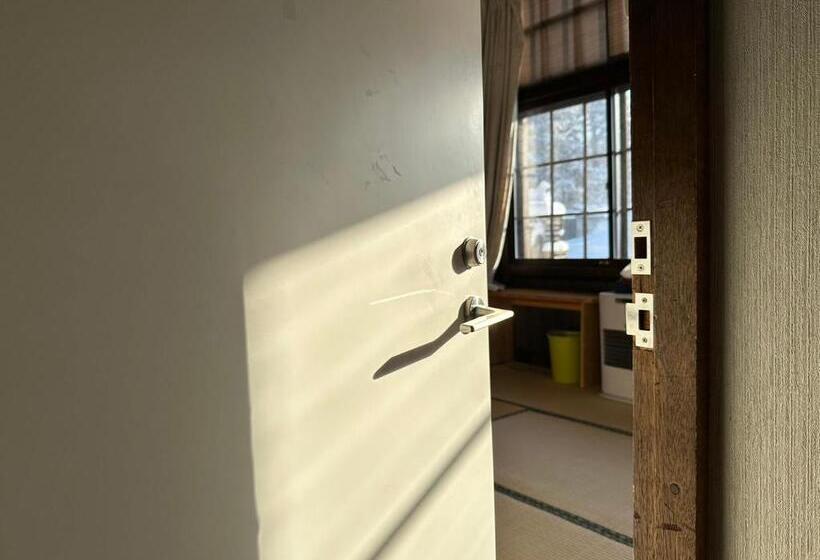 스탠다드 룸, Boken Kazoku