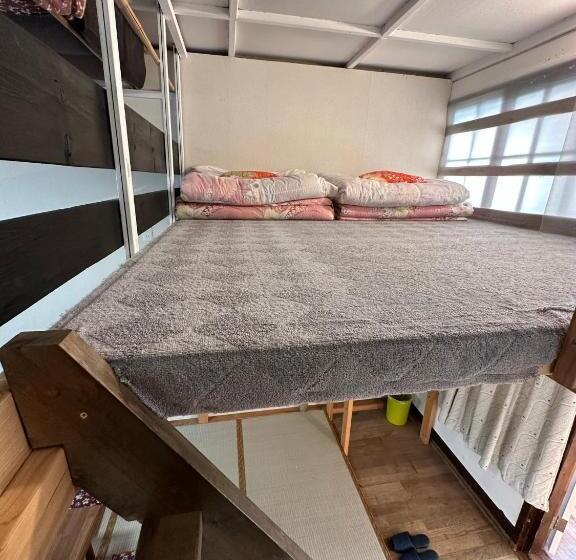 스탠다드 룸, Boken Kazoku