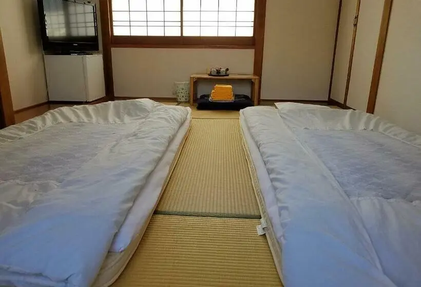 اتاق استاندارد با سرویس بهداشتی مشترک, Ryokan Matsukaze