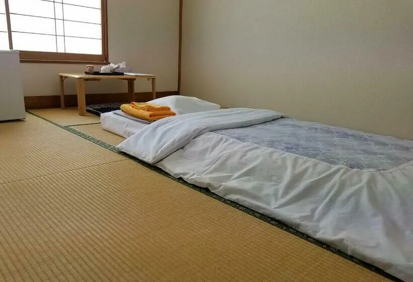 اتاق استاندارد با سرویس بهداشتی مشترک, Ryokan Matsukaze