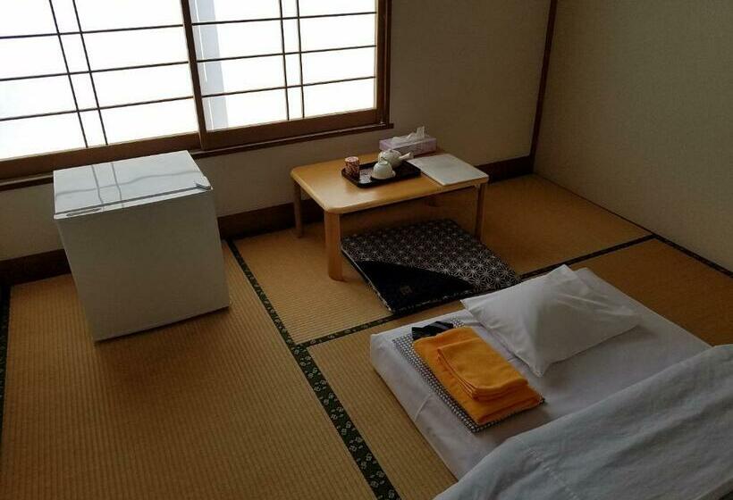 اتاق استاندارد با سرویس بهداشتی مشترک, Ryokan Matsukaze