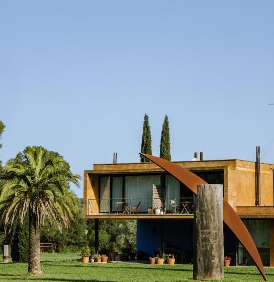Standard Tent, Fundació L'olivar