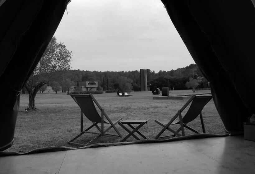 Standard Tent, Fundació L'olivar