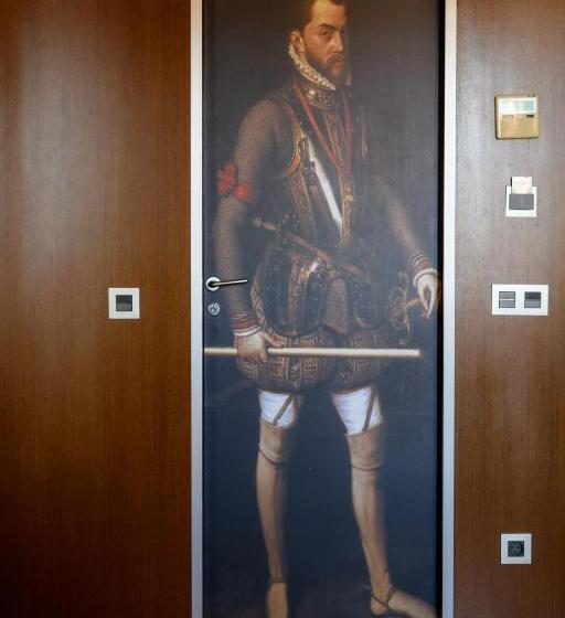 اتاق سوپریور با وان آب گرم, De Martin