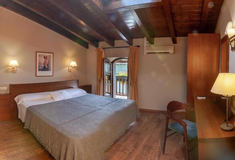 스탠다드 룸 산 전망, Fonda Merce