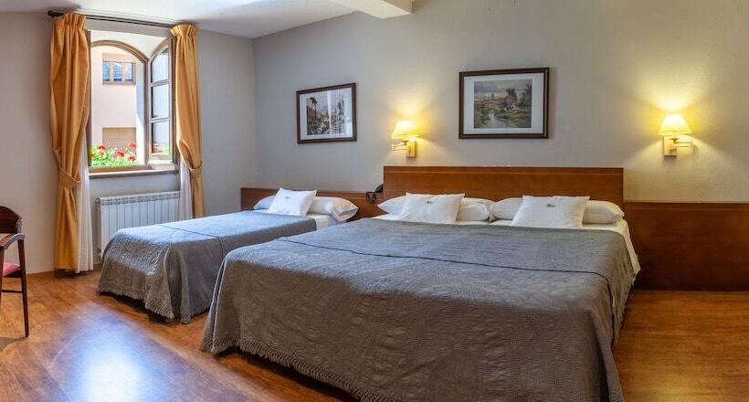 수피리어 룸, Fonda Merce