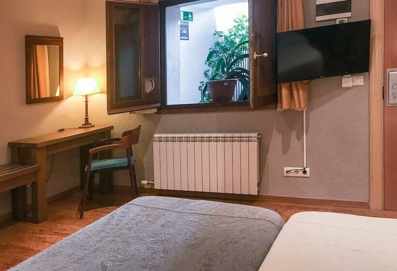 스탠다드 내측 룸, Fonda Merce