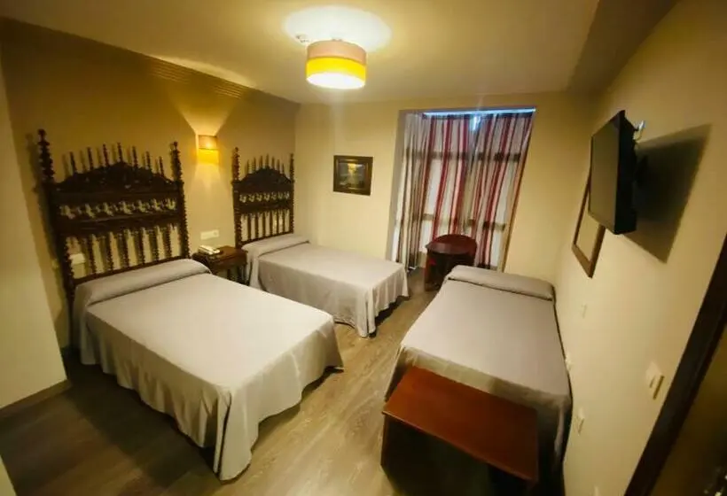 اتاق استاندارد سه نفره, Gran Casona De Sanabria