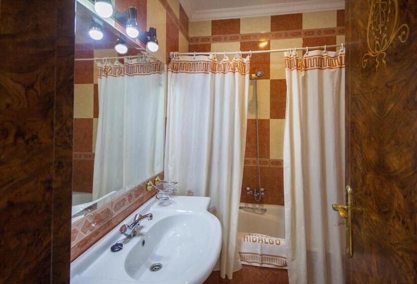 غرفة قياسية, Hidalgo