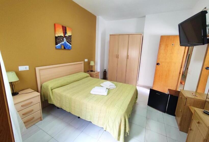 标准间, Hostal Neus