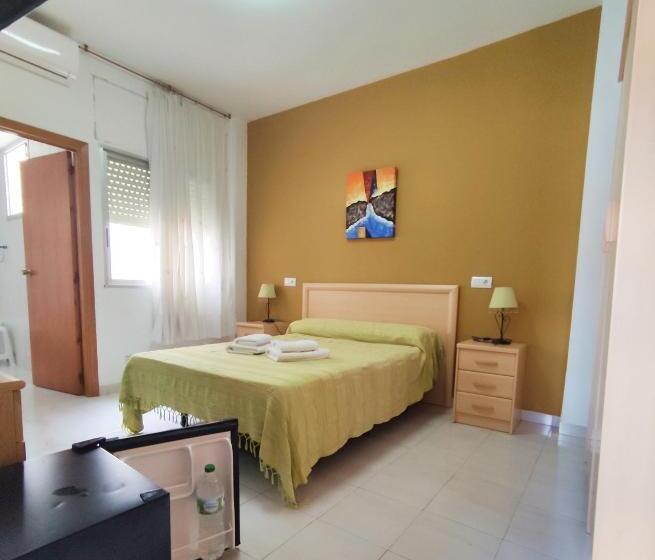 标准间, Hostal Neus