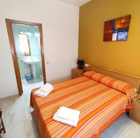 标准间, Hostal Neus