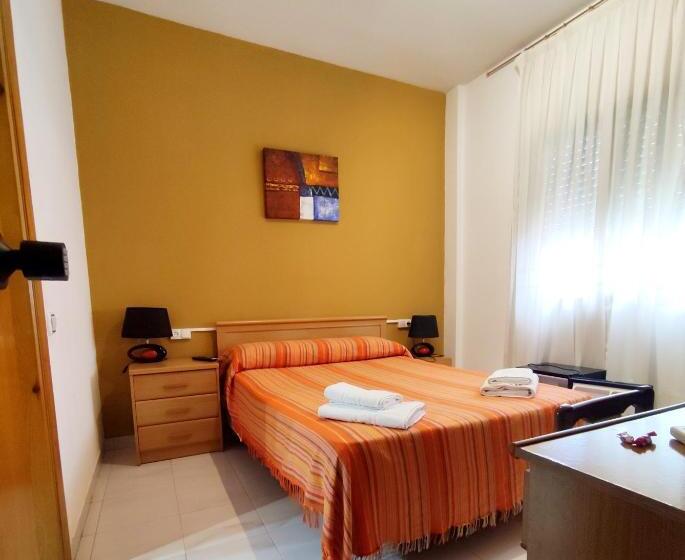 标准间, Hostal Neus