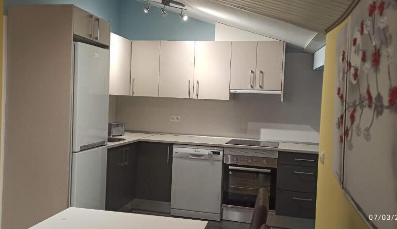 ファミリーステューディオ, Hostal San Antonio