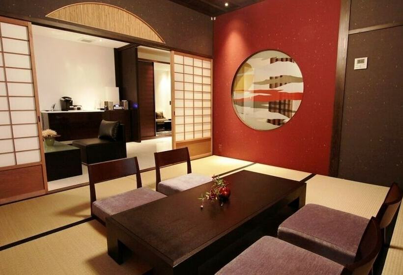 Президентский Люкс, Kizashi The Suite 京都祇園