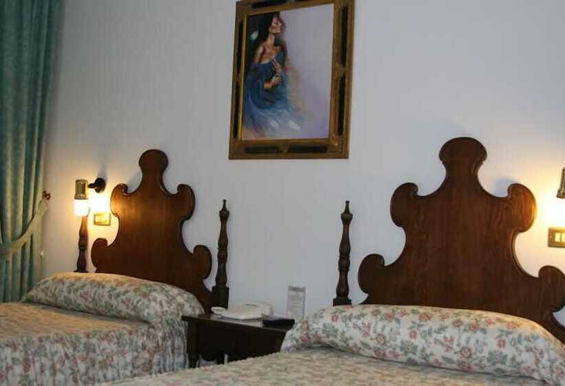 غرفة قياسية, Nico