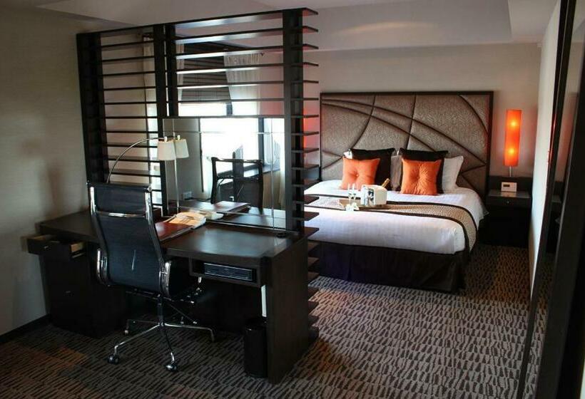Номер Deluxe Кровать Кинг, Terrace The Garden Mito