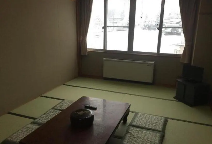 Camera Familiare Bagno Condiviso, Happokan